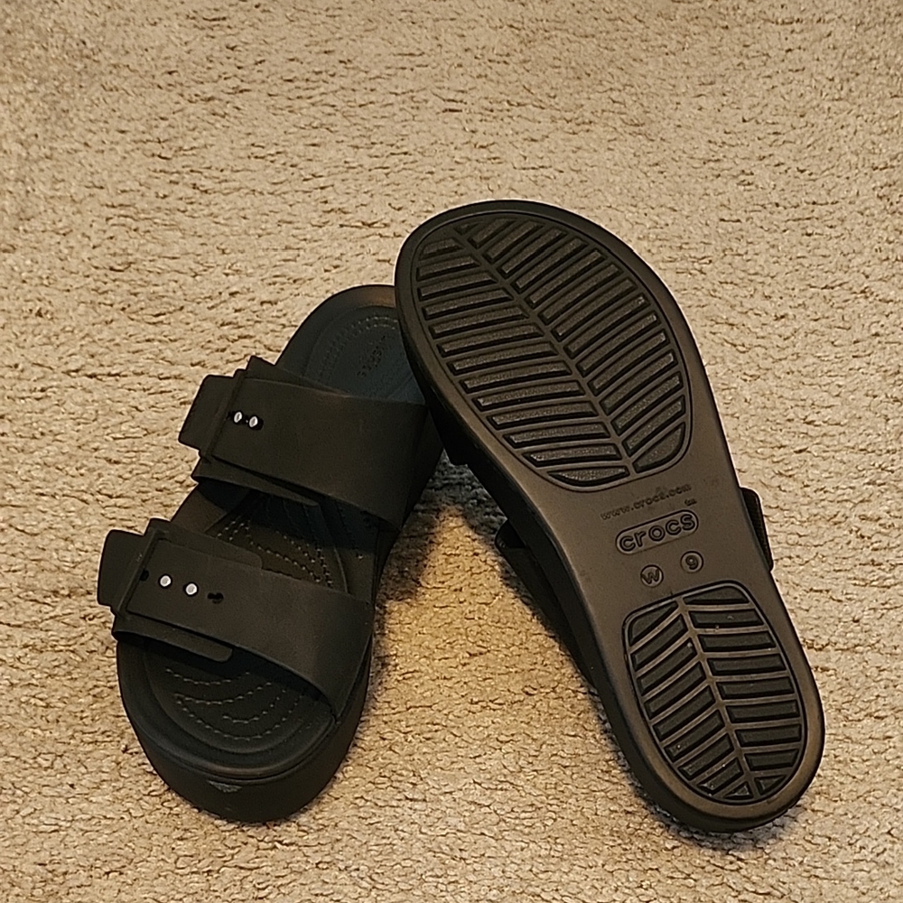 CROCS Black Platform Dress Sandals